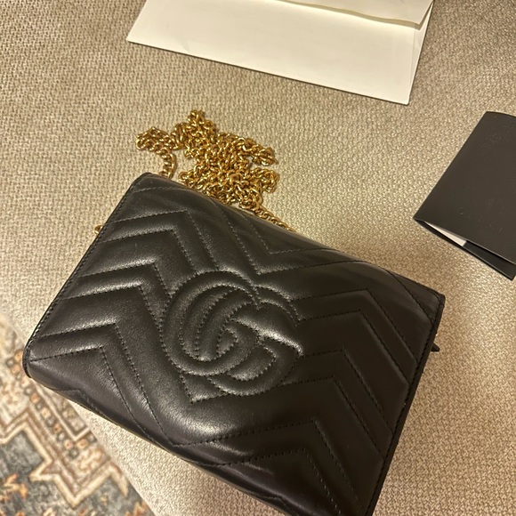 GG Marmont matelassé mini bag - Picture 5 of 10